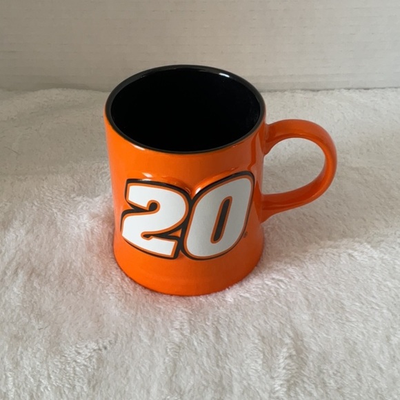 Tony Stewart ceramic orange mug - Picture 2 of 3